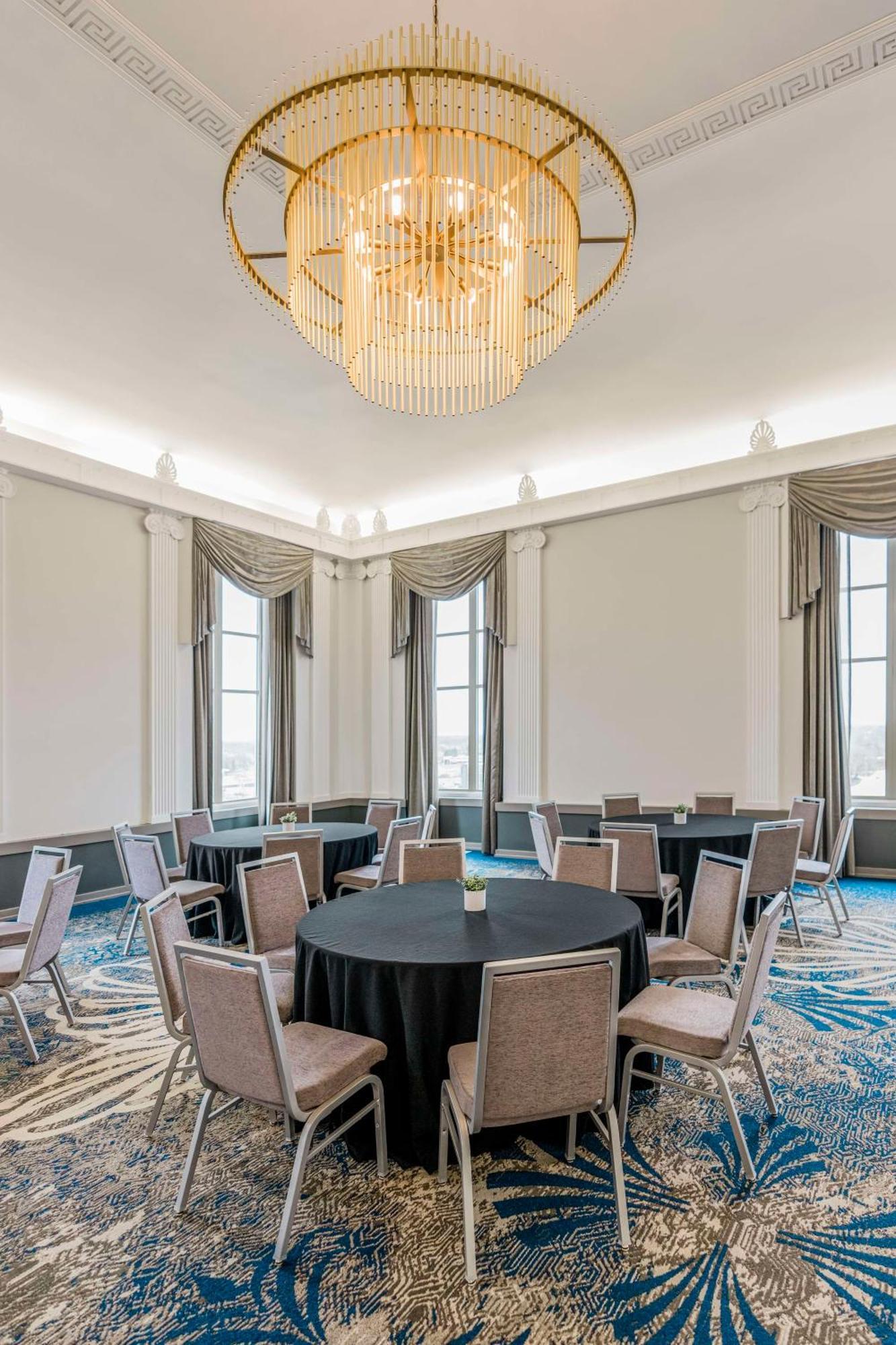 Hotel Elkhart, Tapestry Collection By Hilton Exteriör bild