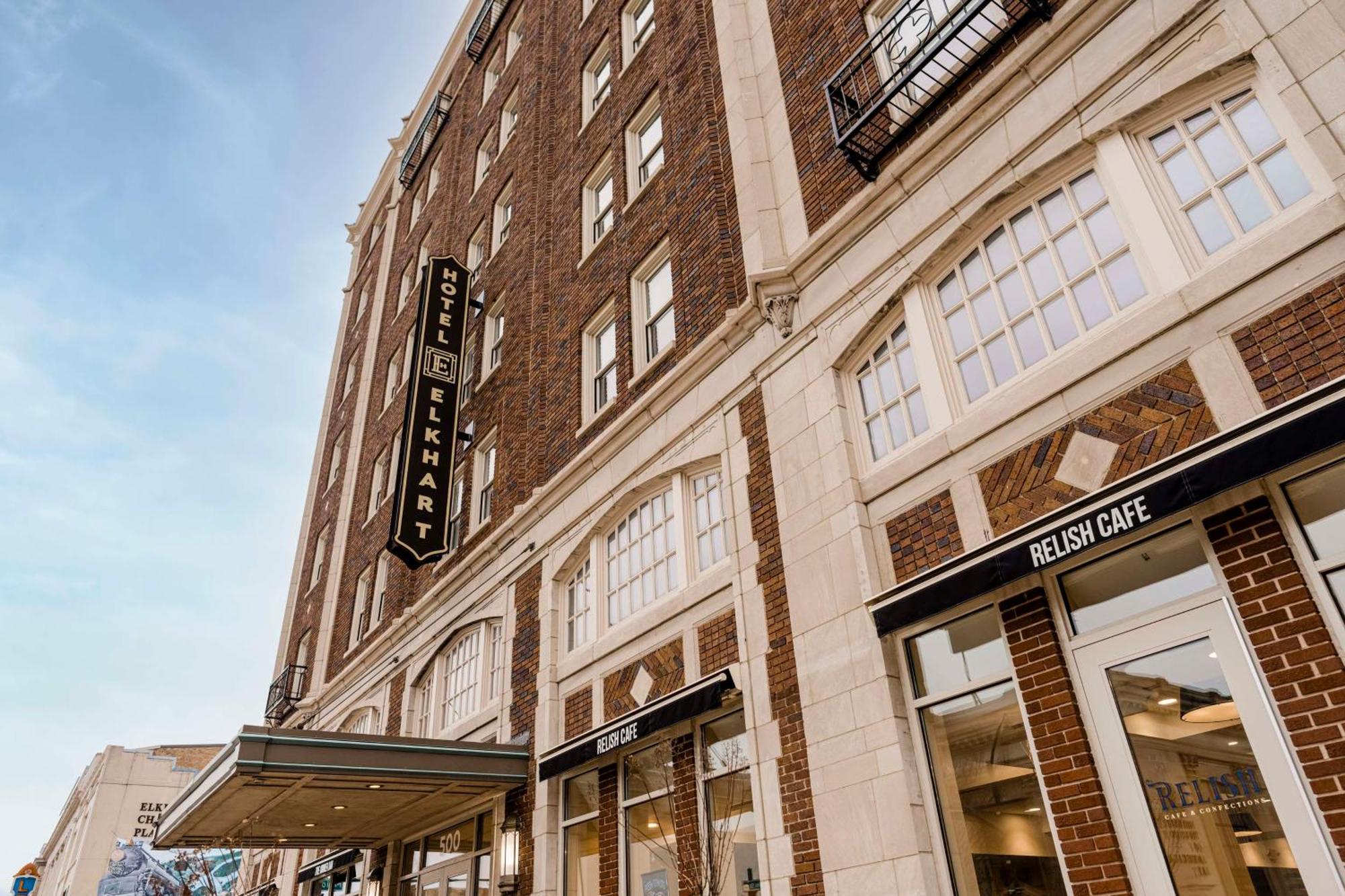 Hotel Elkhart, Tapestry Collection By Hilton Exteriör bild